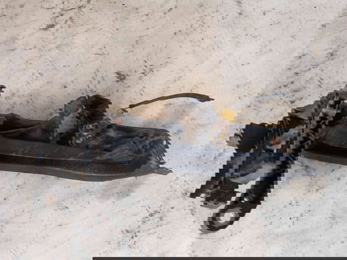 Suport far stanga 8K0805607A Audi A4 (8K5, B8) [Fabr 2008-2015]