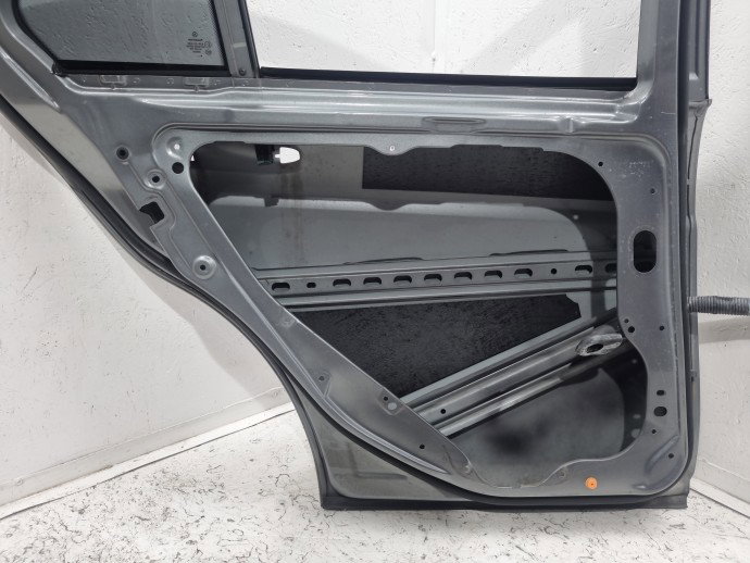 Usa stanga spate Mercedes Clasa C (W204) [Fabr 2007-2014] Sedan AMG 792 Argintiu Palladm