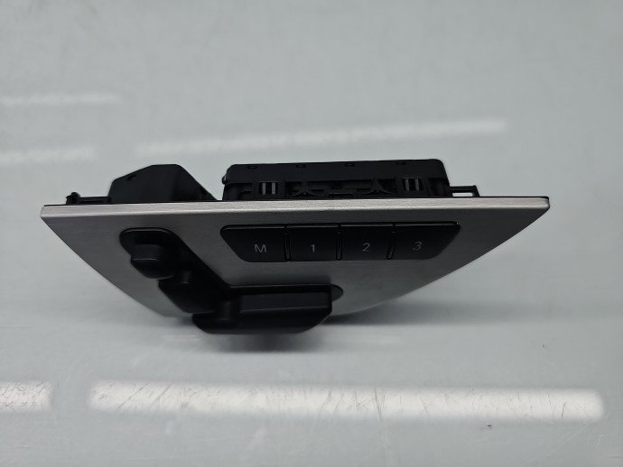 Butoane memorie scaun stanga Mercedes Clasa C (W204) [Fabr 2007-2014] A2129059600