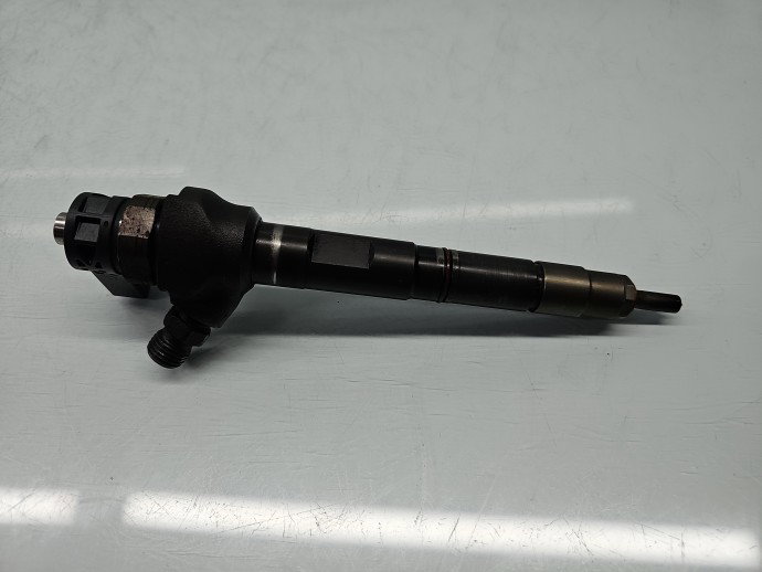 Injector Volkswagen Golf 6 (5K1) [Fabr 2009-2013] 04L130277AJ 1.6 TDI CAYC 77KW / 105CP