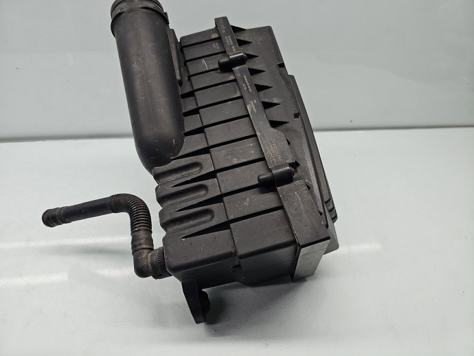 Carcasa filtru aer AUDI A3 (8P1) [Fabr 2003-2012] 3C0129607AB 2.0 TDI BMM 103KW / 140CP