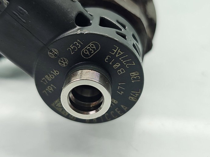 Injector AUDI A5 (8T3) [Fabr 2007-2015] 04L130277AE 2.0 TDI DDDA 140KW / 190CP