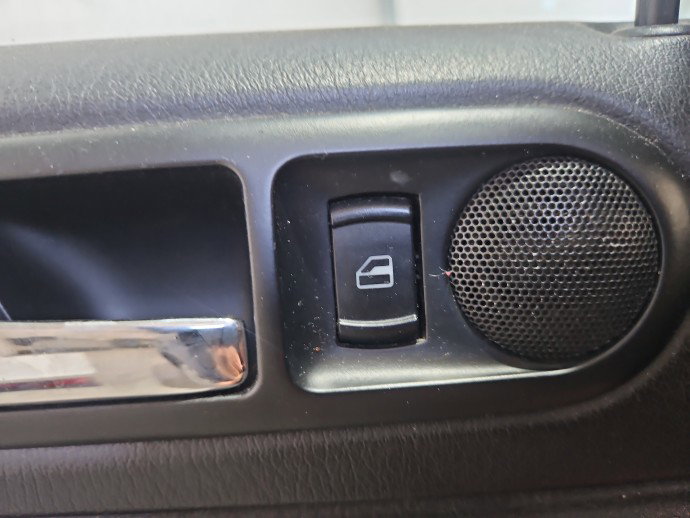 Buton geam stanga spate Volkswagen Passat B5.5 (3B3) [Fabr 2000-2004] OEM