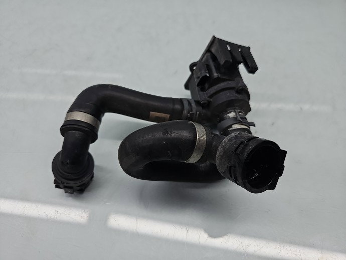 Pompa recirculare apa AUDI A5 (8T3) [Fabr 2007-2015] 06H121601N 3.0 TDI CREC 245KW / 333CP