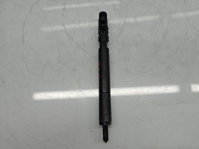 Injector Mercedes Clasa C (W204) [Fabr 2007-2014] A6460700987 2.2 CDI 646811 125KW / 170CP