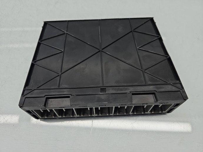Modul confort Chevrolet Orlando [Fabr 2010-2018] 13577850