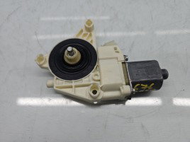 Motoras geam dreapta spate Mercedes Clasa C (W204) [Fabr 2007-2014] Sedan AMG A2048200642