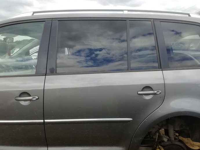 Usa stanga spate Volkswagen Touran 2.0 BKD LD7S 2003-2010