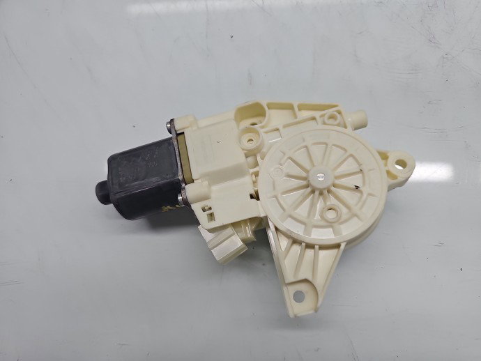 Motoras geam stanga spate Mercedes Clasa C (W204) [Fabr 2007-2014] Sedan AMG A2048200542