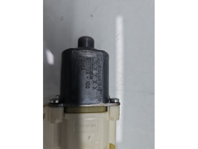 Motoras geam stanga spate Mercedes Clasa C (W204) [Fabr 2007-2014] Sedan AMG A2048200542