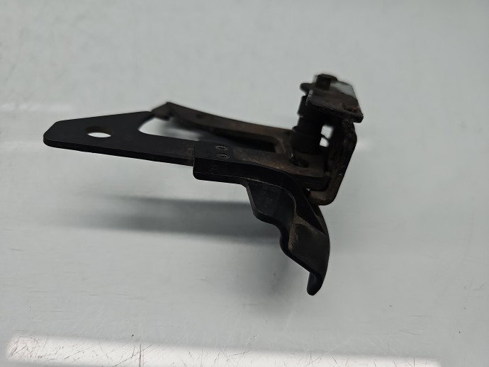 Maner deschidere capota Mercedes Clasa C (W204) [Fabr 2007-2014] Sedan AMG A2048800064
