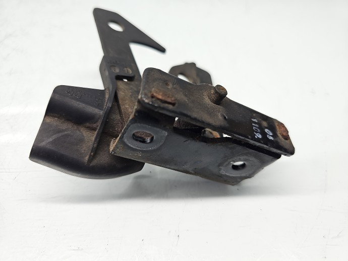 Maner deschidere capota Mercedes Clasa C (W204) [Fabr 2007-2014] Sedan AMG A2048800064