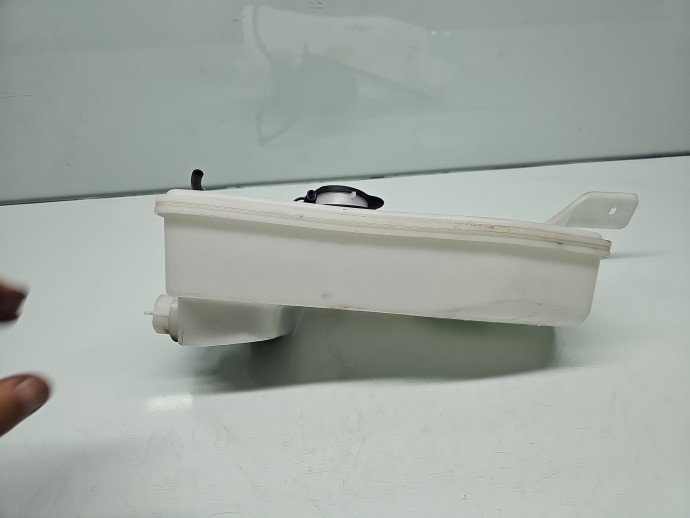 Vas lichid parbriz Dacia Sandero 3 [Fabr 2020-prezent] 289107754R