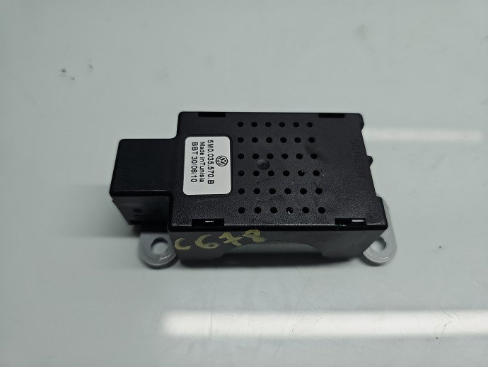 Amplificator antena Volkswagen Golf 6 (5K1) [Fabr 2009-2013] 5M0035570B