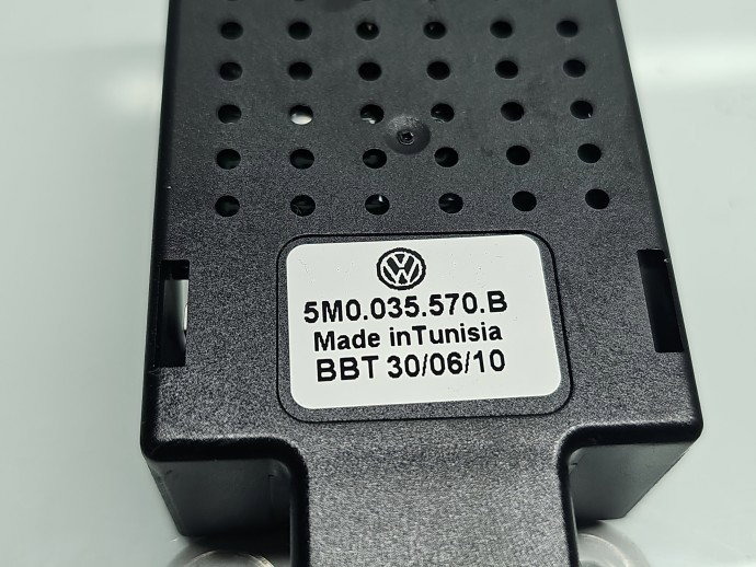 Amplificator antena Volkswagen Golf 6 (5K1) [Fabr 2009-2013] 5M0035570B