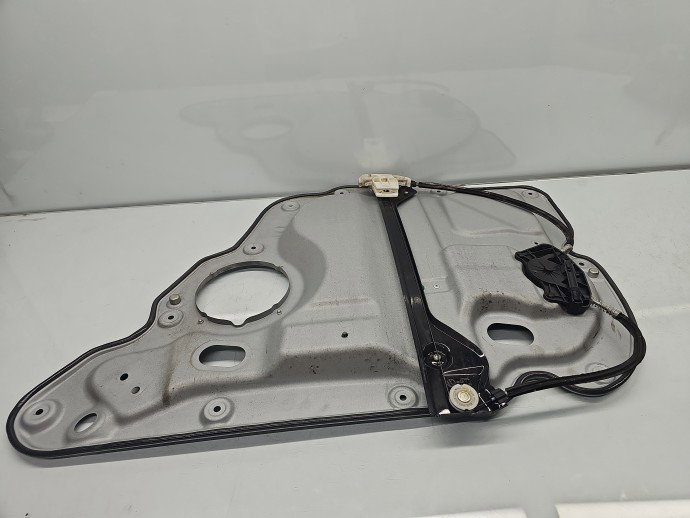 Macara electrica geam stanga spate Volkswagen Touran (1T3) [Fabr 2010-2015] 1T0839729Q
