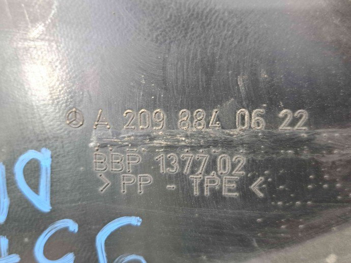 Carenaj roata dreapta fata Mercedes Clasa CLK (C209) [Fabr 2002-2009] A2098841222
