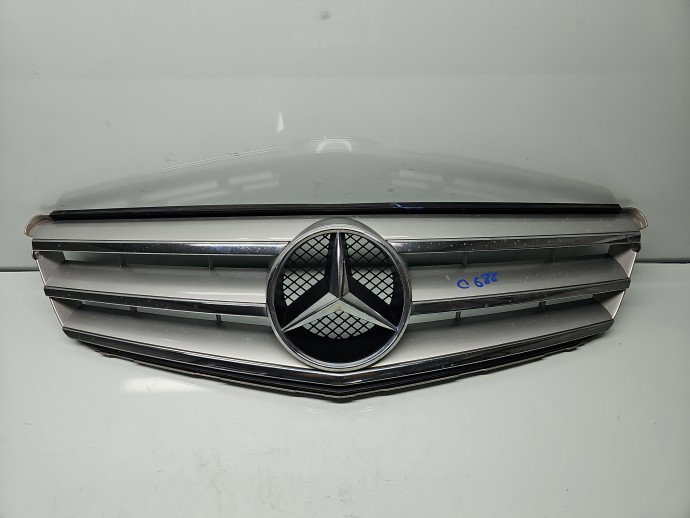 Grila bara fata Mercedes Clasa C (W204) [Fabr 2007-2014] Sedan AMG A2048800023