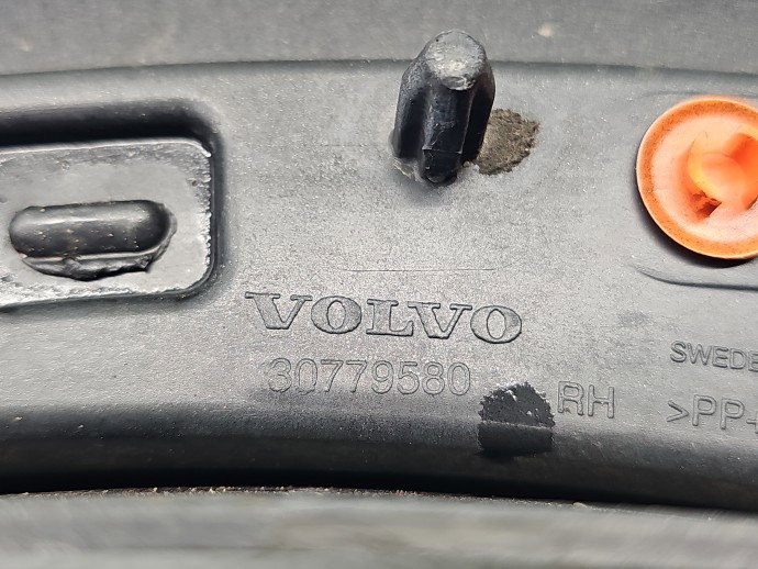 Ornament aripa dreapta spate Volvo XC90 [Fabr 2002-2014] SUV 30779580