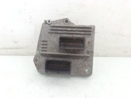 Calculator motor ECU Opel Zafira B 1.6 benz 55561172 2006-2011