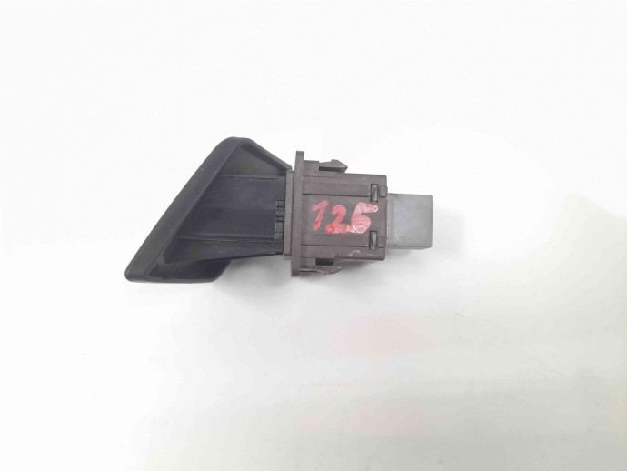 Buton avarii 84332-0D020 Toyota Yaris (P9) [Fabr 2005-2011] 1.4