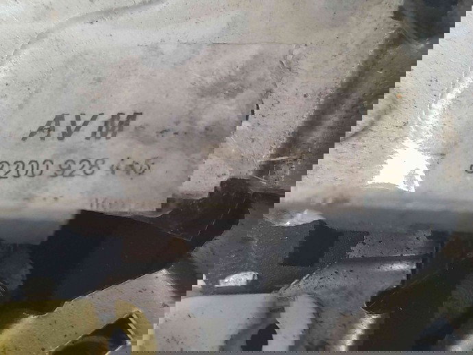 Broasca usa stanga fata 8200928445 Dacia Logan (LS) [Fabr 2004-2012] 1.2