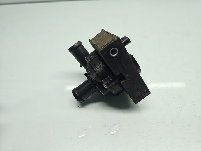 Pompa recirculare apa AUDI A3 (8VA) [Fabr 2012-2020] 5Q0965567 1.4 TDI CZEA 110KW / 150CP