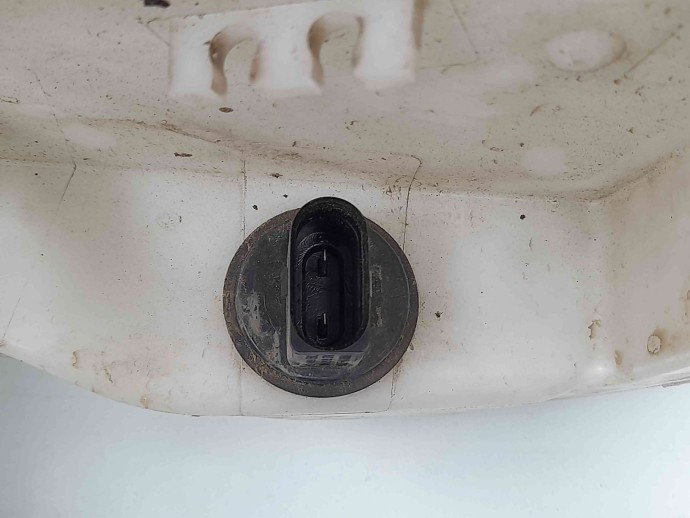 Vas lichid parbriz 4G8955451E AUDI A6 (4G5, C7) [Fabr 2011-2017] 3.0 CTCC