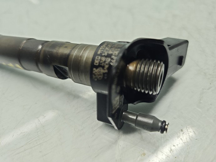 Injector Volkswagen Passat B6 (3C2) [Fabr 2005-2010] 03L130277 2.0 TDI CBAB 103KW / 140CP