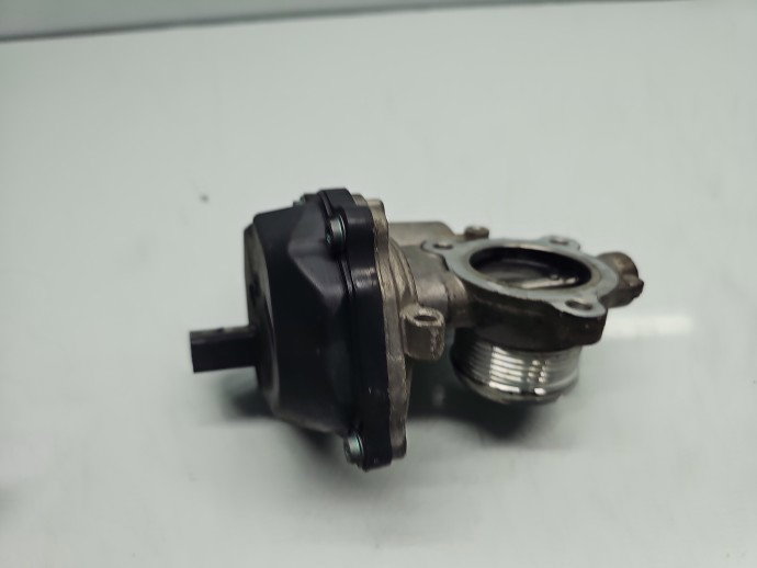Clapeta acceleratie Volkswagen Passat B8 (3G2) [Fabr 2015-prezent] 04L131501C 1.6 TDI DCXA 88KW / 120CP