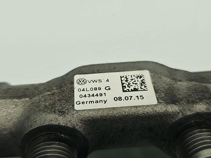 Rampa injectoare Volkswagen Passat B8 (3G2) [Fabr 2015-prezent] 04L089G 1.6 TDI DCXA 88KW / 120CP