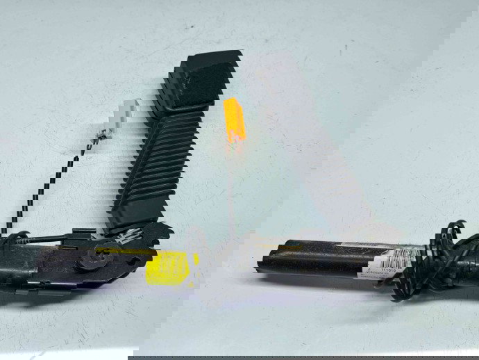  Capsa centura dreapta fata Ford Focus 2 (DA) [Fabr 2004-2012] 4M51-A61208-AH