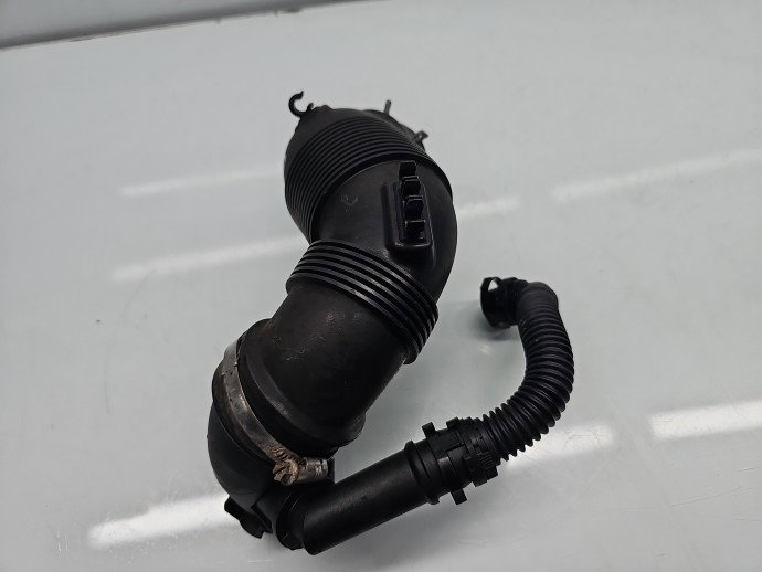 Tub admisie aer Seat Leon (5F1) [Fabr 2012-2018] 5Q0129635 2.0 TDI CKFC 110KW / 150CP