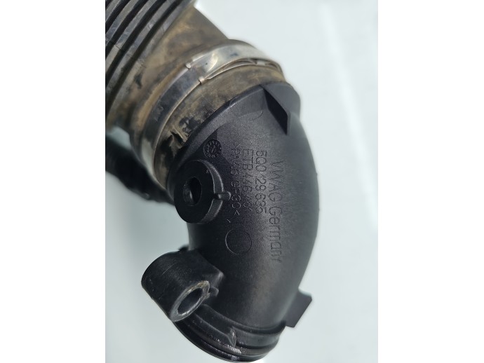 Tub admisie aer Seat Leon (5F1) [Fabr 2012-2018] 5Q0129635 2.0 TDI CKFC 110KW / 150CP