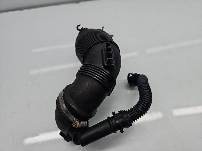 Tub admisie aer AUDI A3 (8V1) [Fabr 2012-2017] 5Q0129635 2.0 TDI CKFC 110KW / 150CP