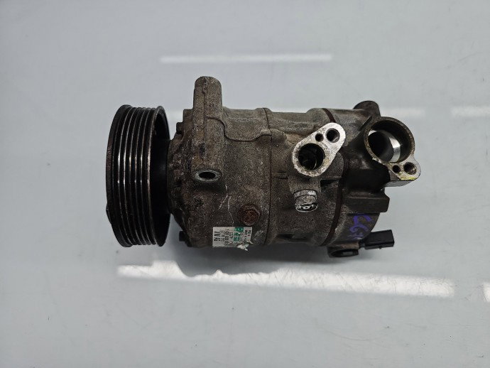 Compresor clima Volkswagen Tiguan II (AD1, AX1) [2016-2018] 5Q0820803 2.0 TDI CKFC 110KW / 150CP