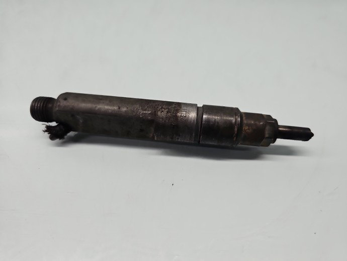 Injector Volkswagen Golf 4 (1J1) [Fabr 1997-2004] 028130202P 1.9 TDI ALH 66KW / 90CP