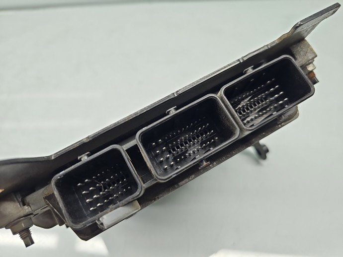 Calculator motor ECU Renault Laguna 3 [Fabr 2007-prezent] 8200882381 1.5 dCi K9K-37 81KW / 110CP