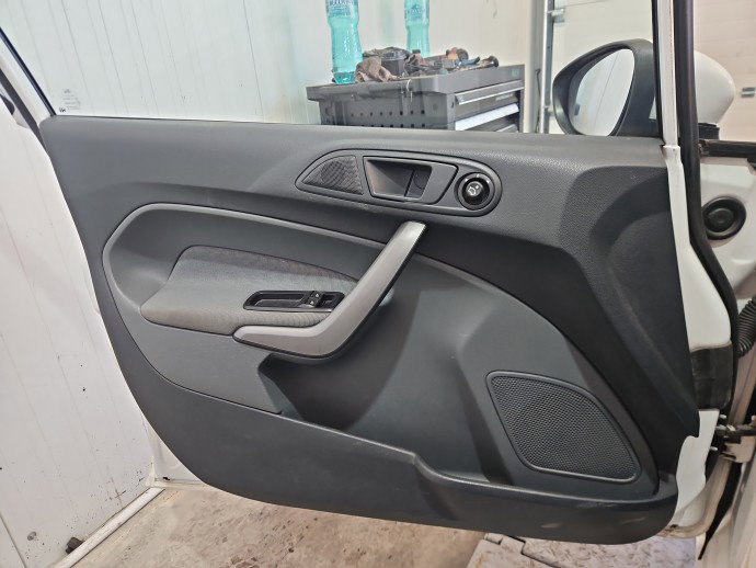 Tapiterie usa stanga fata Ford Fiesta 6 [Fabr 2008-2019] OEM