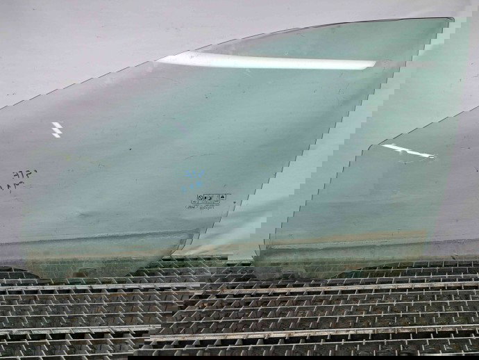 Geam usa stanga fata Ford Focus 2 (DA) [Fabr 2004-2012] OEM