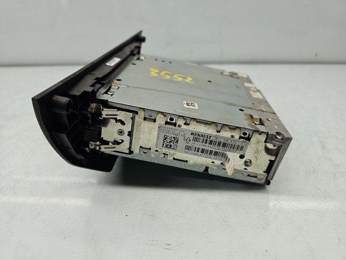 Radio CD Renault Laguna 3 [Fabr 2007-prezent] 281155881R