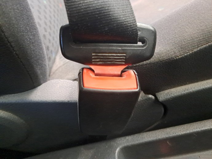 Capsa centura stanga fata Volkswagen Polo (9N) [Fabr 2001-2008] OEM