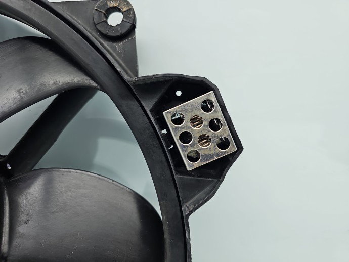 Electroventilator Renault Megane 3 [Fabr 2008-2015] 214810898R 1.5 dCi K9K-H8 66KW / 90CP