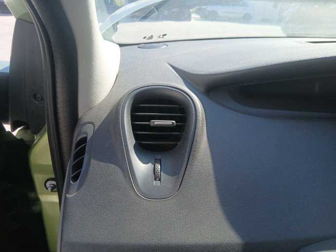 Grila aerisire stanga Renault Scenic 2 [Fabr 2003-2008] OEM