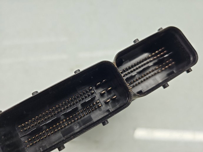 Calculator motor ECU Volkswagen Touran (1T1, 1T2) [Fabr 2003-2010] 03G906016HK 2.0 TDI BKD 103KW / 140CP