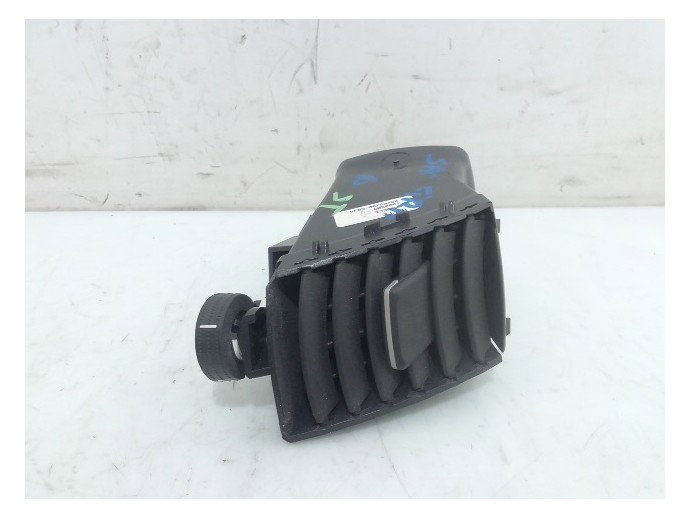 Grila aerisire centrala stanga Opel Zafira B 1.8 benz 13144401 2006-2011