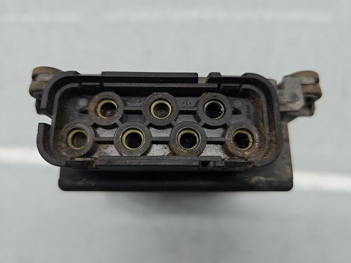 Distribuitor vacuum Volkswagen Touran (1T1, 1T2) [Fabr 2003-2010] 6Q0906625 2.0 TDI BKD 103KW / 140CP