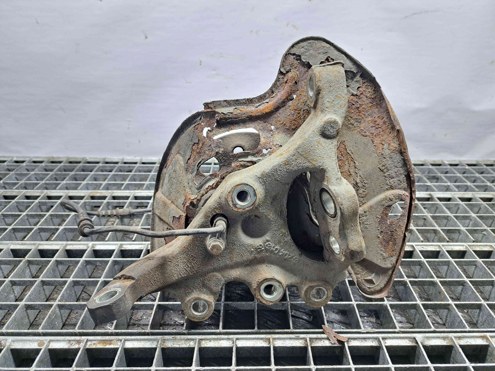 Fuzeta fata stanga Mercedes Clasa CLK (C209) [Fabr 2002-2009] OEM 2.2 CDI 646966 2.2 CDI 646966 110KW / 150CP - imagine 2