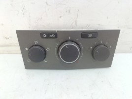 Panou clima Opel Zafira B 1.8 benz 13201300 2006-2011
