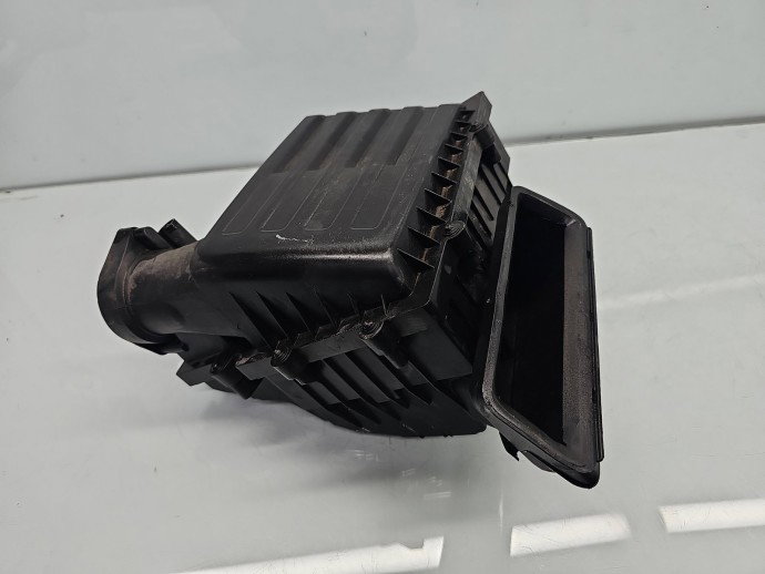 Carcasa filtru aer Volkswagen Golf 7 (5G) [Fabr 2014-prezent] 5Q0129607AE 1.6 TDI CRKB 81KW / 110CP